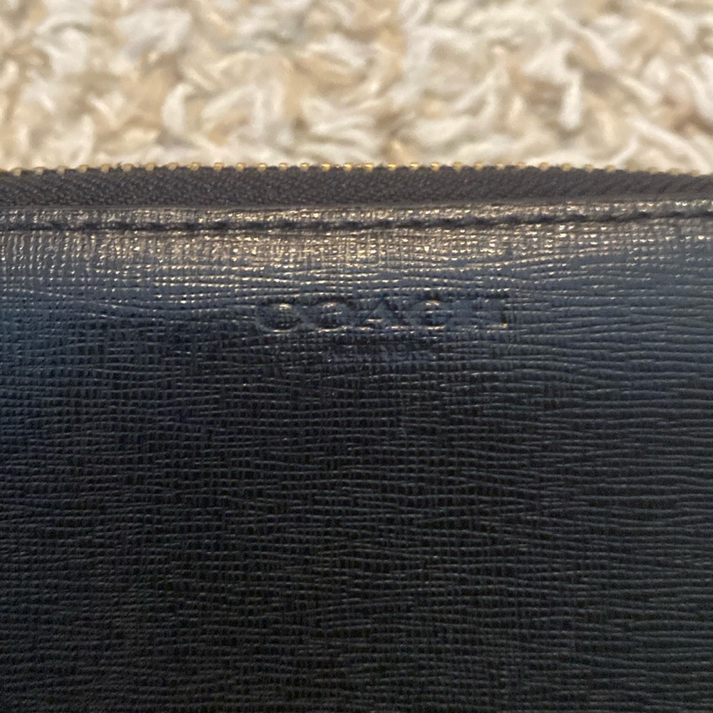 Coach Wallet - Picture 2 of 6